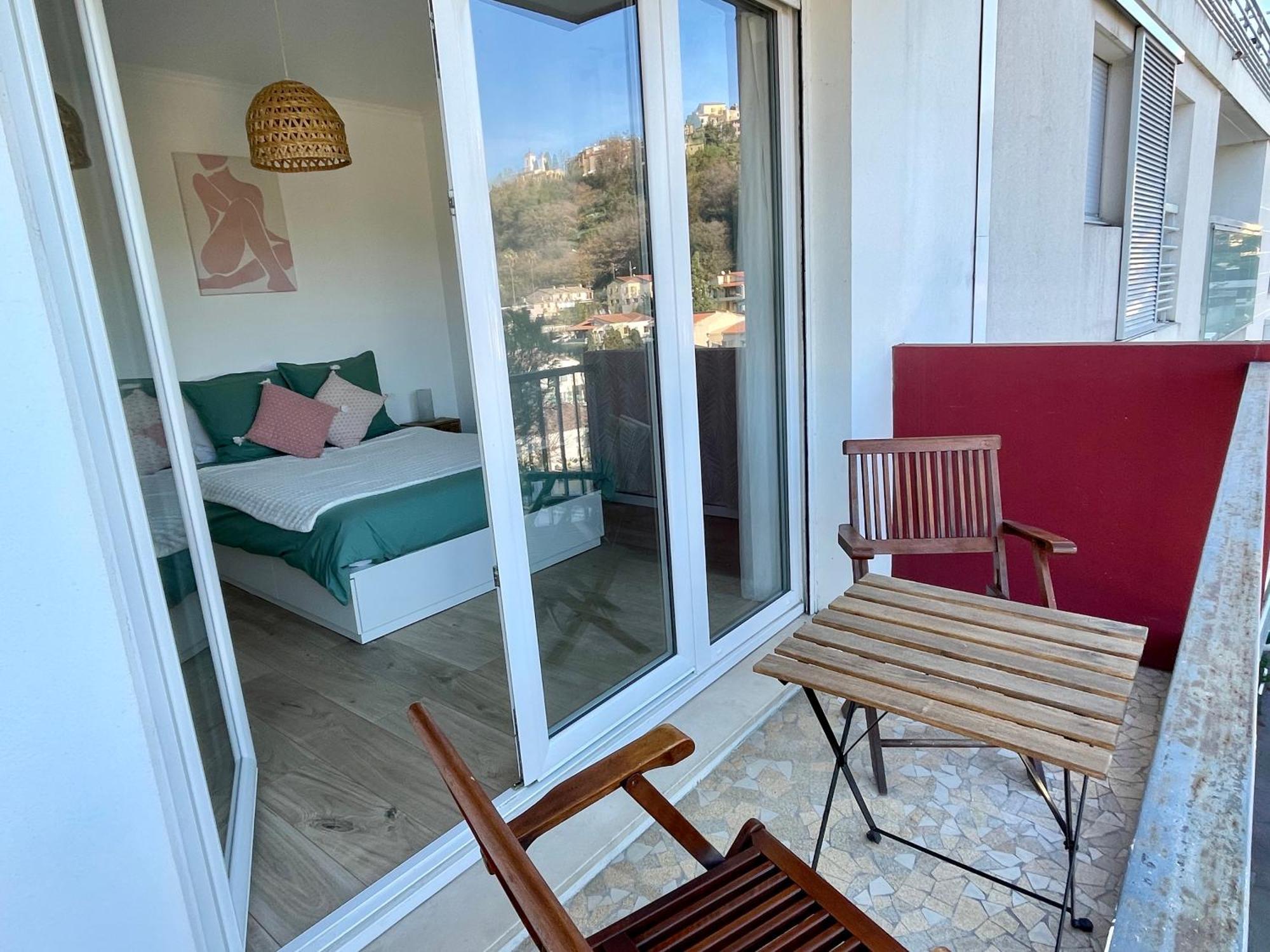 Bright Appartment With View Cagnes-sur-Mer Exteriér fotografie